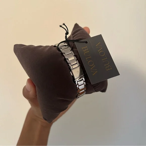 NWT Bulova Women's Analog Classic Watch Silver Blue New - Picture 5 of 11